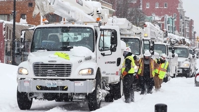 The National Weather Service said that up to 9 more inches of snow (23 centimetres) could fall in some areas of western New York. (AP) The National Weather Service said that up to 9 more inches of snow (23 centimetres) could fall in some areas of western New York. (AP)