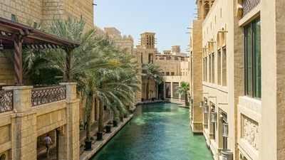 Souk Madinat Jumeirah: This market, known for its decorations, attracts thousands of tourists every year, especially during new year's eve. You don't have to worry about food since this place has a variety of dine-in options. (Unsplash) Souk Madinat Jumeirah: This market, known for its decorations, attracts thousands of tourists every year, especially during new year's eve. You don't have to worry about food since this place has a variety of dine-in options. (Unsplash)