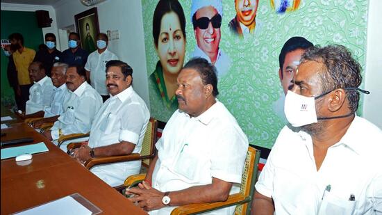 BJP not controlling us, start preparing for 2024 elections: EPS to AIADMK  office-bearers | Latest News India