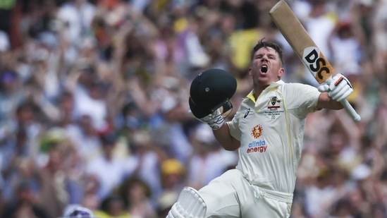 Australia's David Warner celebrates after scoring 200 runs during the second cricket test between South Africa and Australia at the Melbourne Cricket Ground.(AP) Australia's David Warner celebrates after scoring 200 runs during the second cricket test between South Africa and Australia at the Melbourne Cricket Ground.(AP)