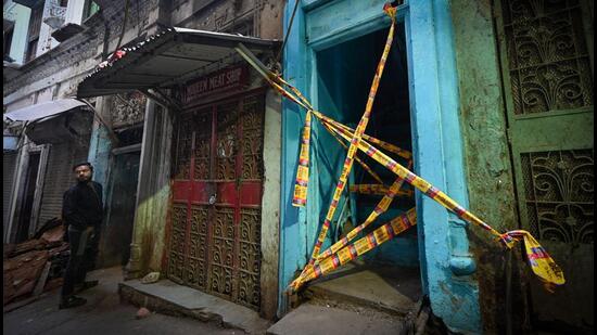 MCD said the roof was supported by wooden beams, which were severely damaged by termites, leading to the collapse. (Sanchit Khanna/HT Photo) MCD said the roof was supported by wooden beams, which were severely damaged by termites, leading to the collapse. (Sanchit Khanna/HT Photo)