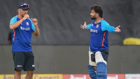 India cricket team head coach Rahul Dravid with player Rishabh Pant(PTI)