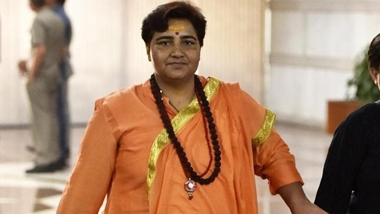 Pragya Thakur had said Hindus have the right to respond to those who attack them and their dignity as she spoke about the killing of Hindu activists.(HT Photo) Pragya Thakur had said Hindus have the right to respond to those who attack them and their dignity as she spoke about the killing of Hindu activists.(HT Photo)