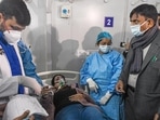 Union Health Minister Mansukh Mandaviya went to the Safdarjung Hospital to observe the Mock drill. Union Health Minister Mansukh Mandaviya went to the Safdarjung Hospital to observe the Mock drill.