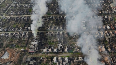 Russia-Ukraine War: Smoke billows after Russian attacks in the outskirts of Bakhmut, Ukraine. (AP) Russia-Ukraine War: Smoke billows after Russian attacks in the outskirts of Bakhmut, Ukraine. (AP)
