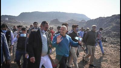 Delhi deputy chief minister Manish Sisodia at the Okhla landfill site in New Delhi on Wednesday. (Vipin Kumar/HT Photo) Delhi deputy chief minister Manish Sisodia at the Okhla landfill site in New Delhi on Wednesday. (Vipin Kumar/HT Photo)