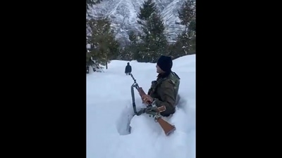 Indian Army soldier walks in knee-deep snow. (Twitter/@Major General Raju Chauhan) Indian Army soldier walks in knee-deep snow. (Twitter/@Major General Raju Chauhan)