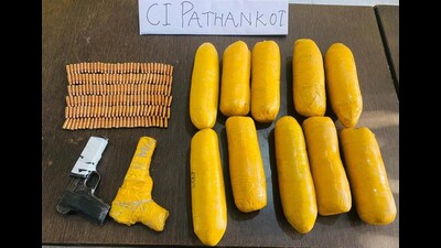 The police have also recovered two .30 bore foreign-made pistols along with four magazines and 180 live cartridges. (HT Photo) The police have also recovered two .30 bore foreign-made pistols along with four magazines and 180 live cartridges. (HT Photo)