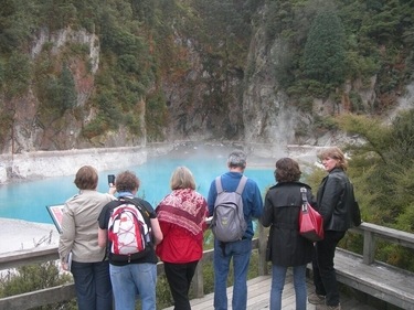Rotorua, a fuming crator (Sandip Hor) Rotorua, a fuming crator (Sandip Hor)
