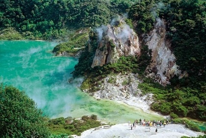 Waimangu Valley (Sandip Hor) Waimangu Valley (Sandip Hor)