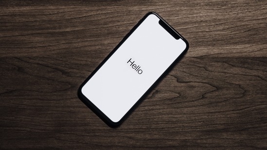 Mobile phone(pexles.com)