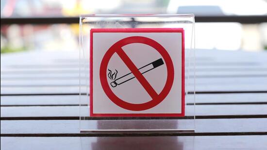 The village panchayats have decided to impose fine of ₹5,000 to ₹20,000 for selling tobacco products in villages shops. (Representational Photo)