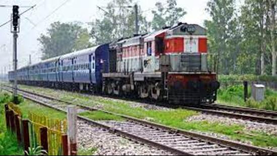 Trains being used to smuggle drugs, illicit liquor in Prayagraj: Police (pic for representation)