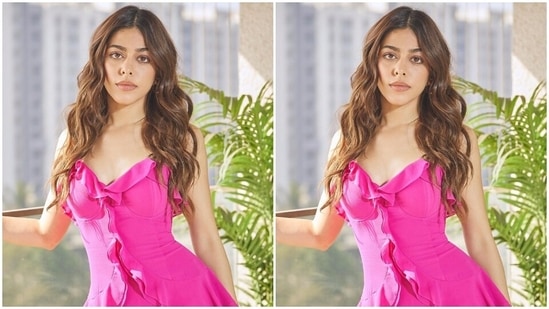Alaya posted the photos of the promotional look with the caption, "Pinky promise you'll watch #AlmostPyaar on February 3, 2023? All dressed up for #almostpyaarwithdjmohabbat promotions at Mood Indigo IIT."&nbsp;(Instagram)