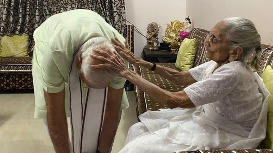 PM Modi seen seeking blessing from his mother Heeraben Modi in March, 2022.(ANI)