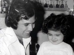Twinkle Khanna shared a picture with Rajesh Khanna on Instagram. Twinkle Khanna shared a picture with Rajesh Khanna on Instagram.