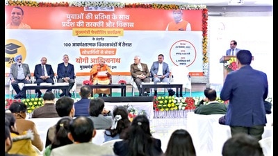 CM interacts with research scholars selected under CM’s fellowship scheme in Lucknow on Thursday. (HT) CM interacts with research scholars selected under CM’s fellowship scheme in Lucknow on Thursday. (HT)