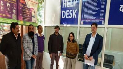 The help desk will also work as project monitoring unit to track application pendency and raise the pendency beyond service level agreement to official concerned