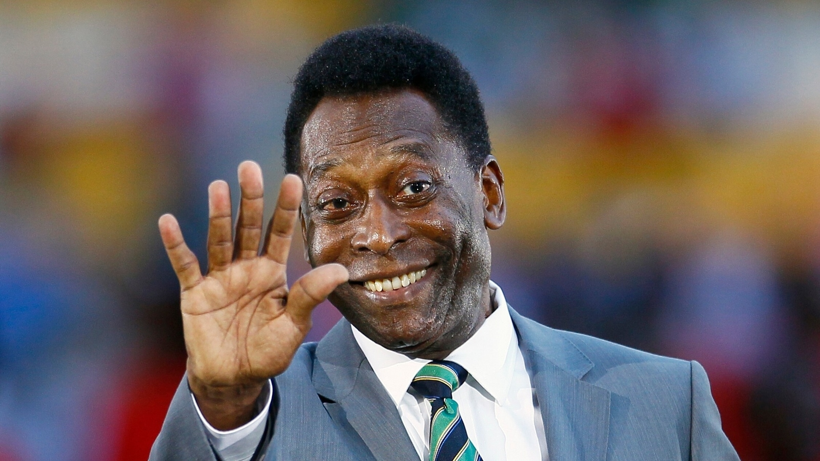 Cristiano Ronaldo and Messi pay tribute to Pele following his