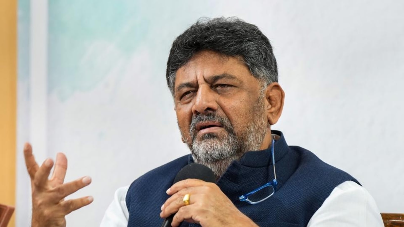 Potholes in Karnataka are the result of BJP's UP model: DK Shivakumar