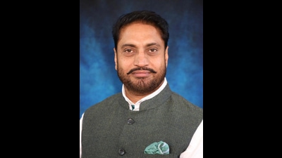 Mohali mayor Amarjeet Singh Sidhu who was removed from the House by the Punjab government on Saturday. (HT File) Mohali mayor Amarjeet Singh Sidhu who was removed from the House by the Punjab government on Saturday. (HT File)