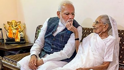 Prime Minister Narendra Modi's mother Heeraben passed away on Friday. This photo was taken in 2019, in Gandhinagar. (PTI) Prime Minister Narendra Modi's mother Heeraben passed away on Friday. This photo was taken in 2019, in Gandhinagar. (PTI)