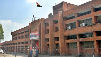 Seven mobile phones were recovered during a surprise checking in Ludhiana Central jail. (HT File Photo)
