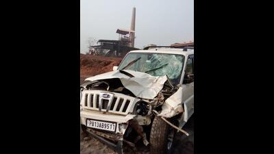 The SUV that rammed into the motorcycle near Uppli village in Sangrur district on the Chandigarh-Barnala highway on Thursday night. (HT Photo) The SUV that rammed into the motorcycle near Uppli village in Sangrur district on the Chandigarh-Barnala highway on Thursday night. (HT Photo)