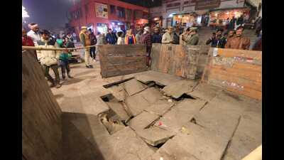 The part of the ghat that caved in on Friday. (Rajesh Kumar/HT)