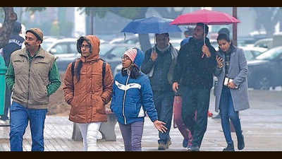 The weather remained cloudy during the day. While the mercury dropped from 19.4°C on Wednesday to 14.6°C, the minimum temperature increased from 5.1°C to 8.2°C, which was 2.4 degrees above normal. (Keshav Singh/HT) The weather remained cloudy during the day. While the mercury dropped from 19.4°C on Wednesday to 14.6°C, the minimum temperature increased from 5.1°C to 8.2°C, which was 2.4 degrees above normal. (Keshav Singh/HT)