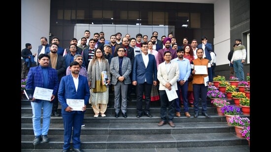 Representatives from 31 civic bodies during Indore round table workshop held in Lucknow on Friday. (SOURCED)