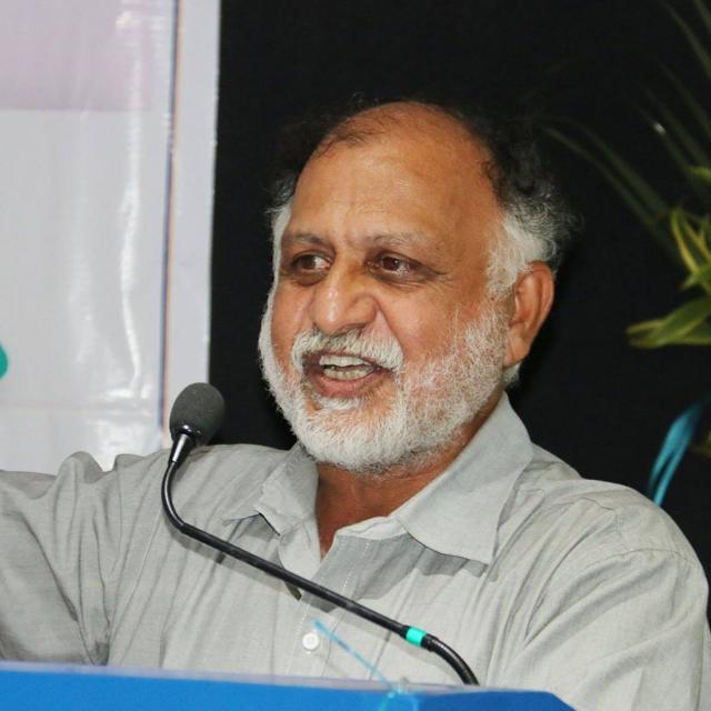 Anil Khaire, founder of the Indian Herpetological Society (IHS) (HT PHOTO) Anil Khaire, founder of the Indian Herpetological Society (IHS) (HT PHOTO)