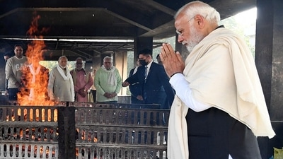 Prime Minister Narendra Modi was back to work hours after performing the last rites of his mother Heeraben on Friday (ANI/ PIB) Prime Minister Narendra Modi was back to work hours after performing the last rites of his mother Heeraben on Friday (ANI/ PIB)