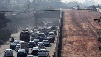 Traffic near Ashram flyover on Saturday afternoon. (Raj K Raj/HT Photo) Traffic near Ashram flyover on Saturday afternoon. (Raj K Raj/HT Photo)
