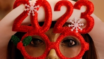 New Year's Eve customs in Germany (WILLY KURNIAWAN/REUTERS) New Year's Eve customs in Germany (WILLY KURNIAWAN/REUTERS)
