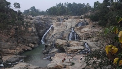 The tourism department has also deputed ‘Prayatak Mitras’ (tourist helpers) at various places in the state.(Dasam fall in Ranchi) (HT File Photo) The tourism department has also deputed ‘Prayatak Mitras’ (tourist helpers) at various places in the state.(Dasam fall in Ranchi) (HT File Photo)