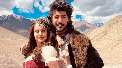 Sheezan Khan dated late actor Tunisha Sharma.