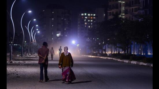 According to Anupam Kashyapi, head of the weather forecasting department at IMD Pune, January will begin on a pleasant note for the city. (HT FILE PHOTO)