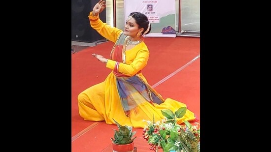 Professional Kathak dancer Shweta Rajvanshi received her training from the Lucknow Gharana of Kathak at Bhatkhande Sanskriti Vishwavidyalaya (HT Photo)