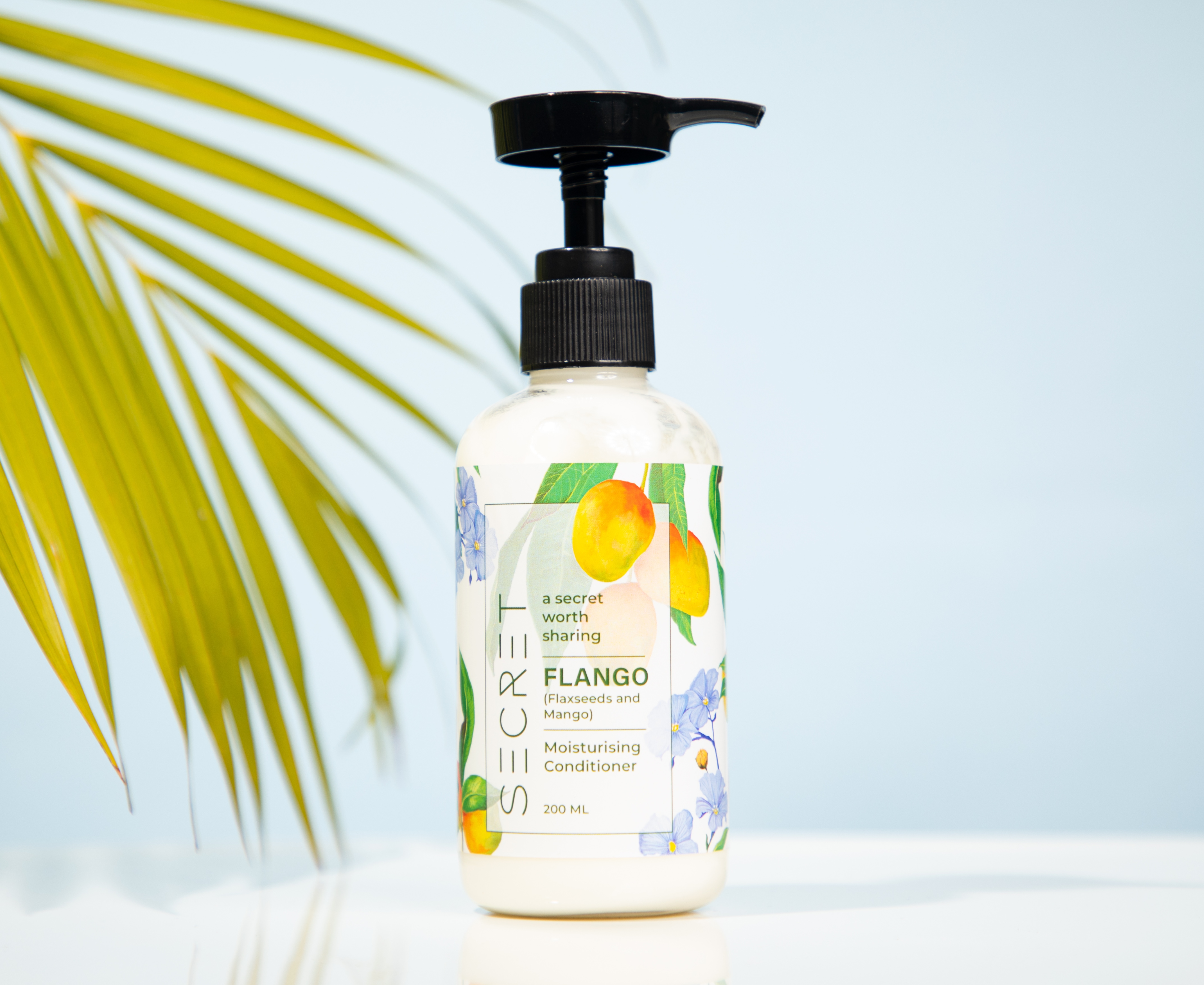 With the goodness of mango butter and nourishing properties of flaxseed oil this conditioner reduces breakage, provides deep conditioning, and improves hair texture (Flango moisturising conditioner by Secret) With the goodness of mango butter and nourishing properties of flaxseed oil this conditioner reduces breakage, provides deep conditioning, and improves hair texture (Flango moisturising conditioner by Secret)