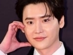 Lee Jong Suk and IU share letters talking about each other for the first time. Lee Jong Suk and IU share letters talking about each other for the first time.