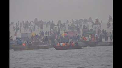 Ghats remained some of the busiest places in Varanasi on New Year’s Day (Rajesh Kumar) Ghats remained some of the busiest places in Varanasi on New Year’s Day (Rajesh Kumar)