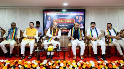 Union home minister Amit Shah with Karnataka chief minister Basavaraj Bommai during an event, in Bengaluru on Saturday. (ANI) Union home minister Amit Shah with Karnataka chief minister Basavaraj Bommai during an event, in Bengaluru on Saturday. (ANI)