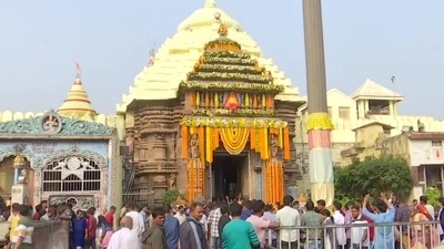 Devotees in large numbers visit Puri Jagannath Temple to offer prayers on first day of 2023. (ANI)