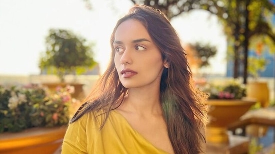 Manushi Chhillar made her acting debut with Samrat Prithviraj opposite Akshay Kumar this year.