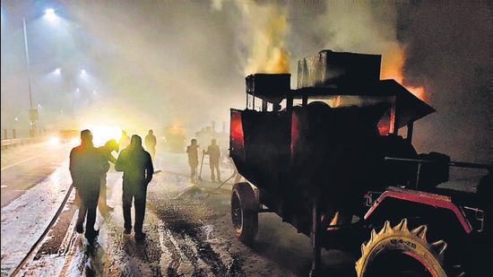 Repair work on Delhi-Haridwar highway.