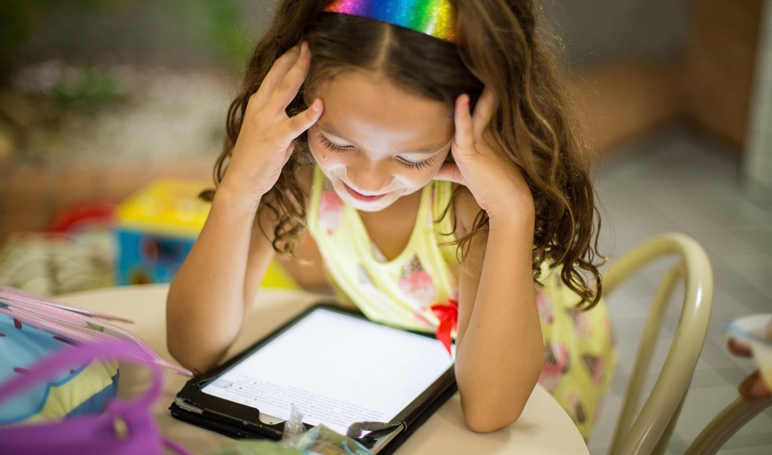 Tips for parents to detoxify digital addiction among children