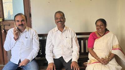 Former BJP corporators meet Chahal to get party office unlocked Former BJP corporators meet Chahal to get party office unlocked