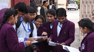 CBSE Class 10, 12 Practical exams begin today, see details (Subhankar Chakraborty/HT PHOTO) CBSE Class 10, 12 Practical exams begin today, see details (Subhankar Chakraborty/HT PHOTO)