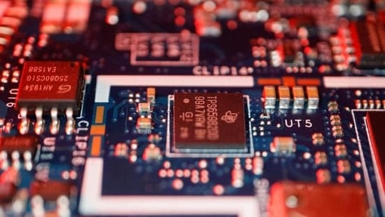 Semiconductor chips are seen on a circuit board of a computer in this illustration picture. (Reuters File Photo)
